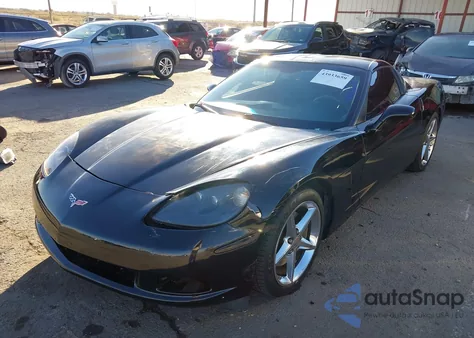 2013 Chevrolet Corvette z USA, uszkodzony, nr VIN 1G1YE2DW7D5106106